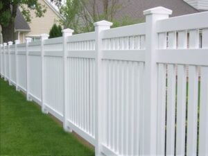 pvc fence vs vinyl fence